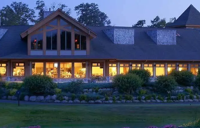 Brainerd Hotels With Pool