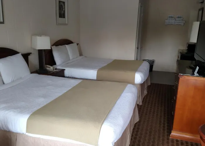 Lenox Hotels