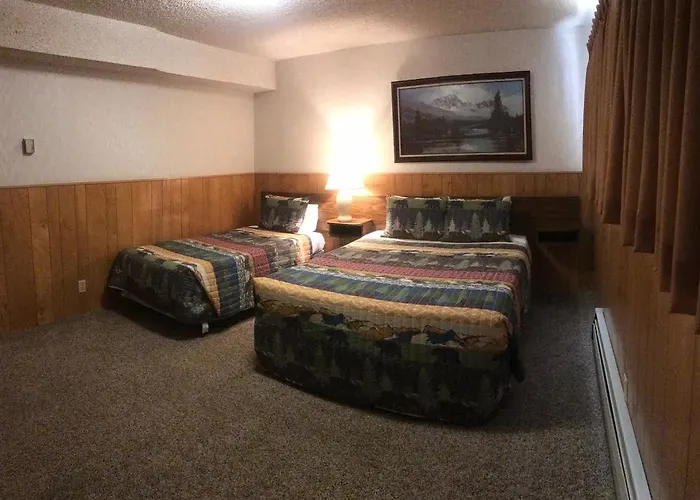 Boulder Lodge June Lake