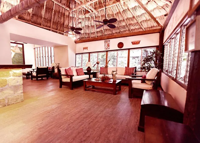 Tikal Hotels