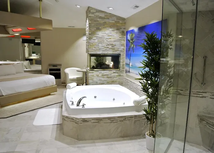 Frankfort Hotels With Pool