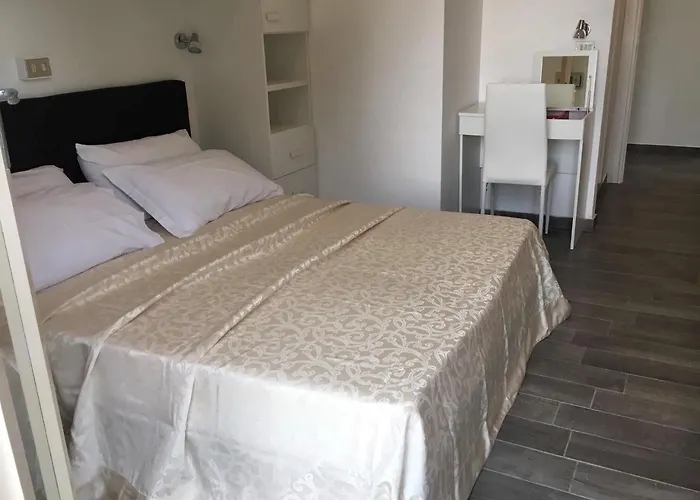 Elsa Rooms Milano Marittima
