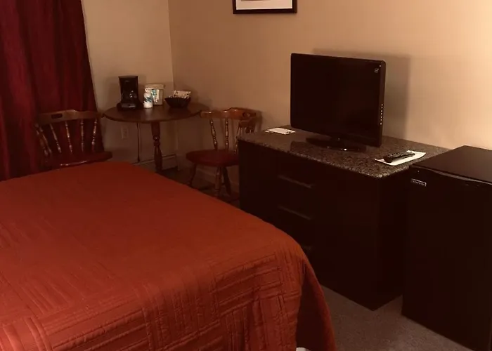 Millinocket Hotels