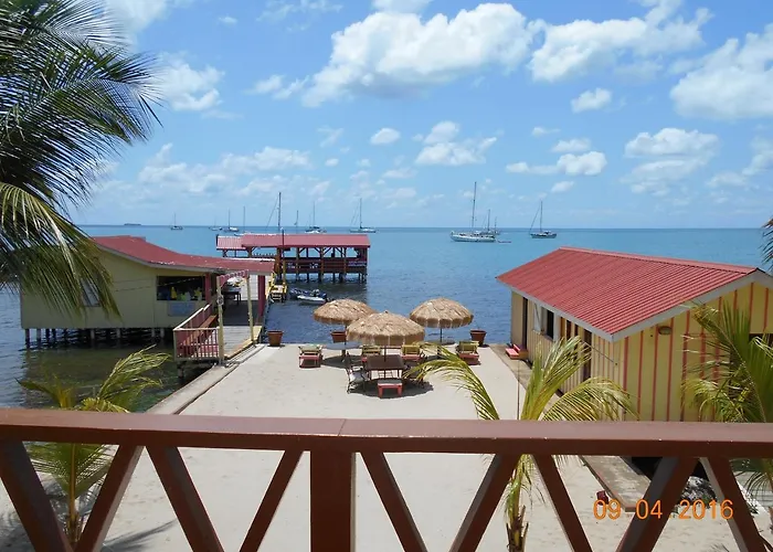 Placencia Hotels