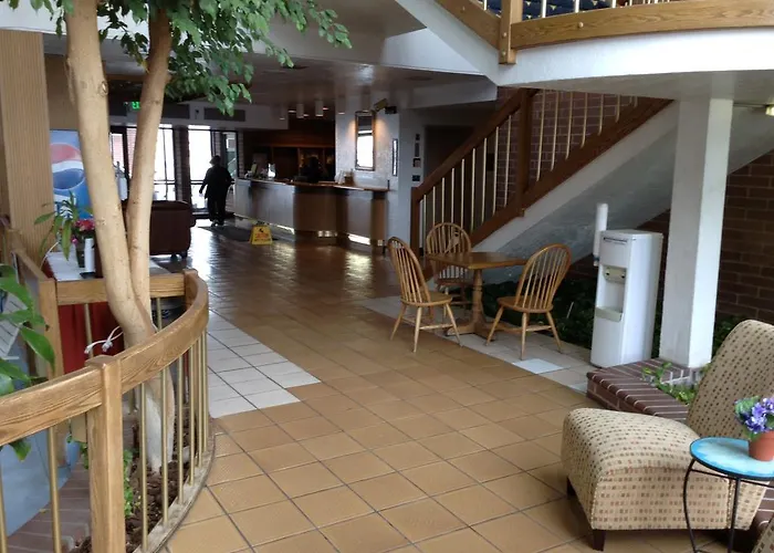 Airport Inn Hotel