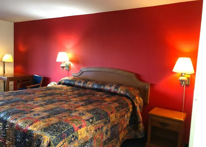 Luxury Inn Norwalk