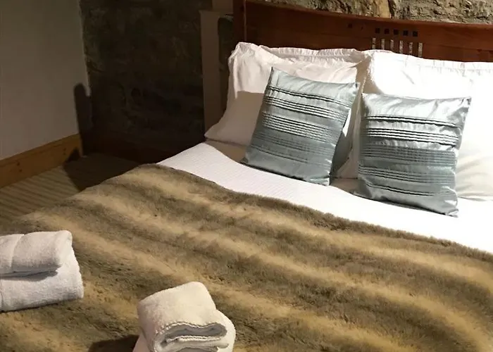 Littleborough (Greater Manchester) Hotels