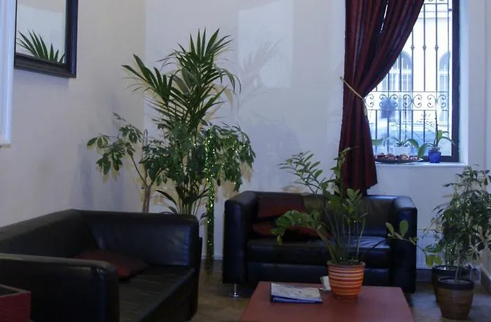 City Lounge Hotel