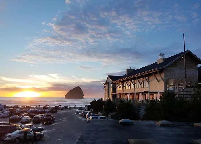 Pacific City Hotels