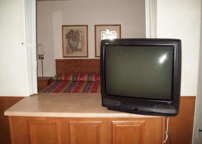 Manor Suites