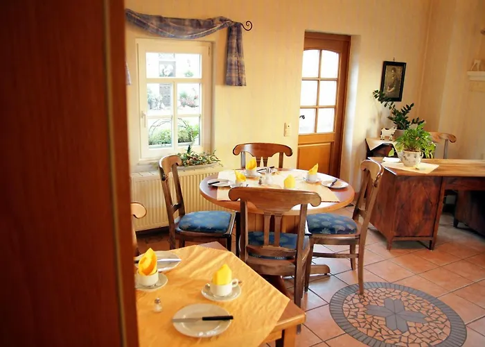 Hotels in Hungen