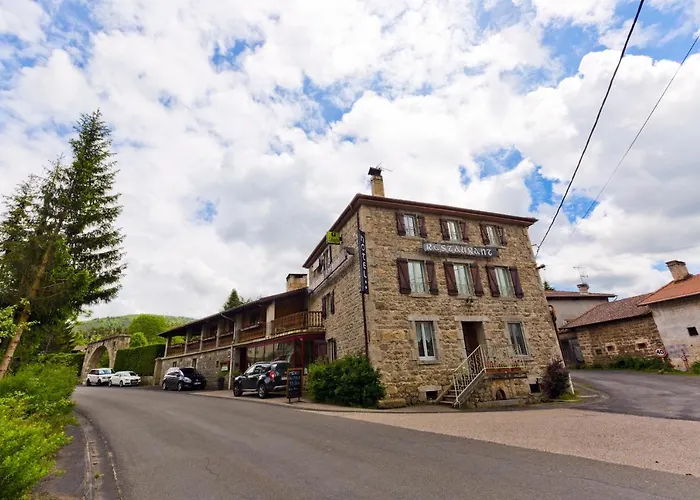 Hotel Au Pont de Raffiny à Saint-Anthème