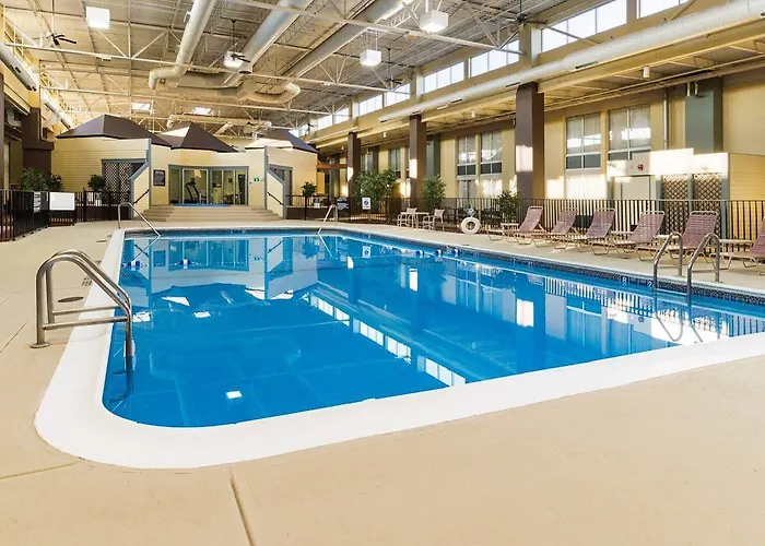 Comfort Inn & Suites Airport