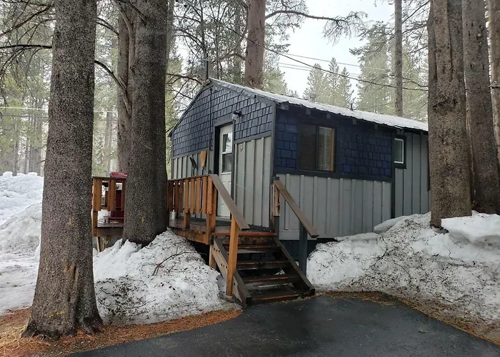 Reverse Creek Lodge