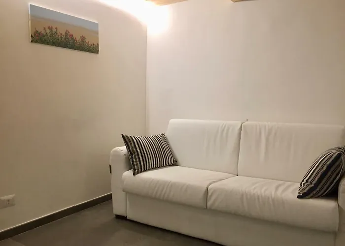 Il Viaggiatore Via Indipendenza 2 Gaeta