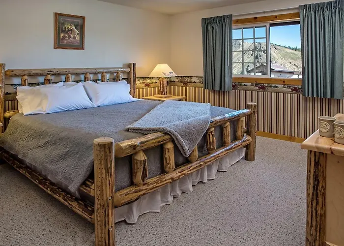 Stanley High Country Inn