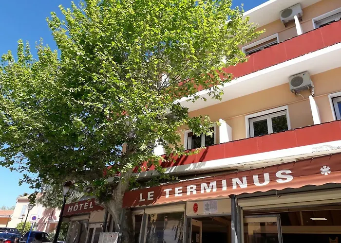 Hotel Le Terminus Le Lavandou