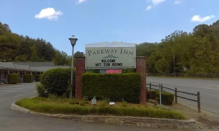 Parkway Inn