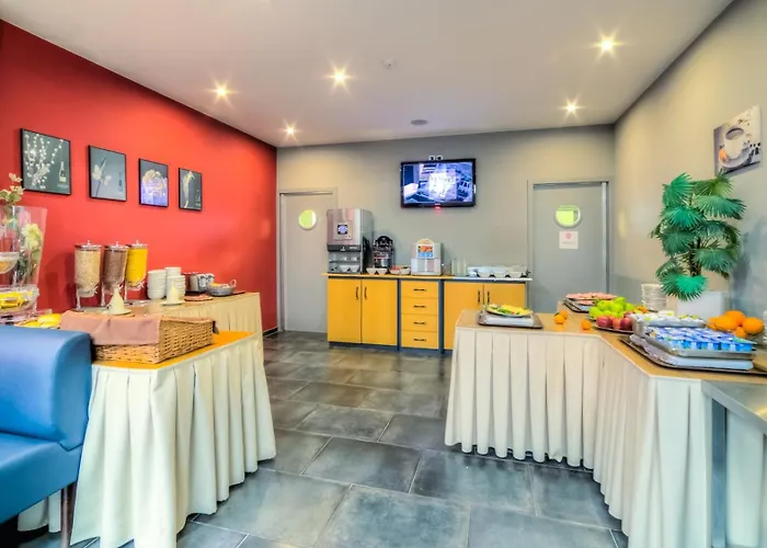 Hotels in Menen