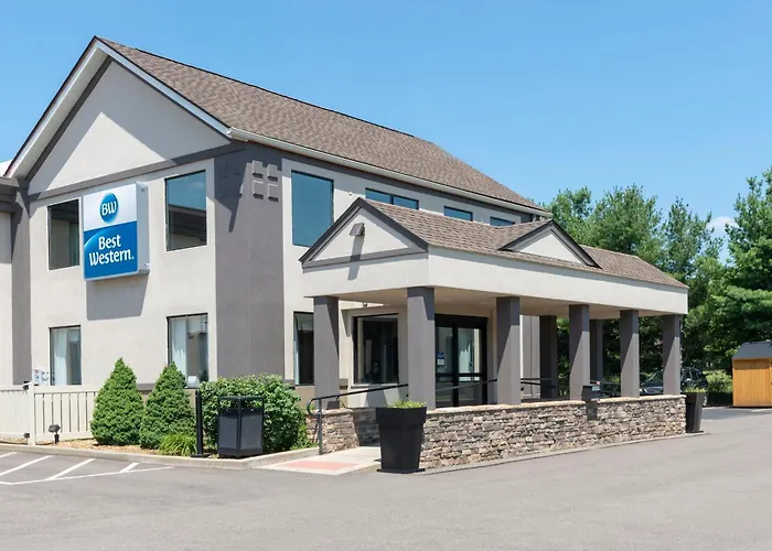 New Philadelphia Hotels