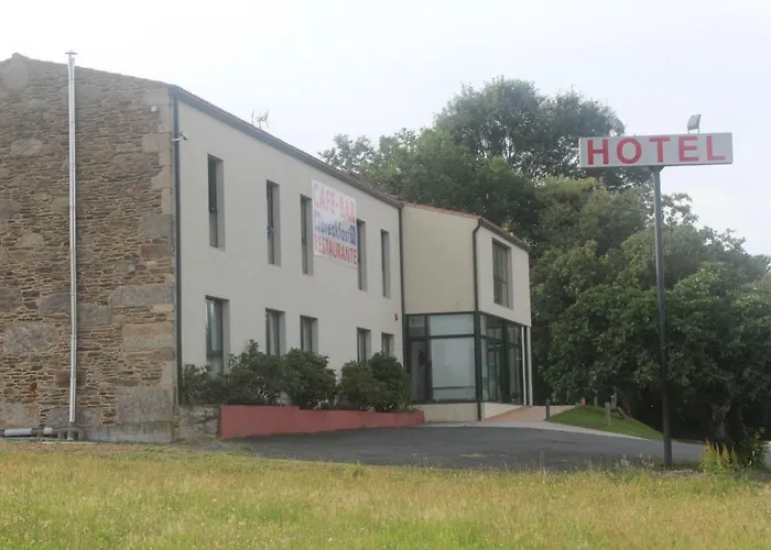 Hoteles en Amenal