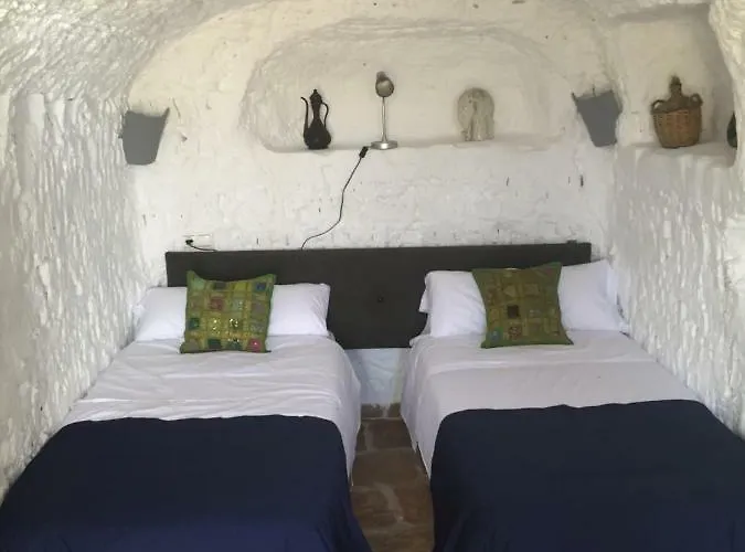 The Cave Of Dreams Bed and Breakfast Baza
