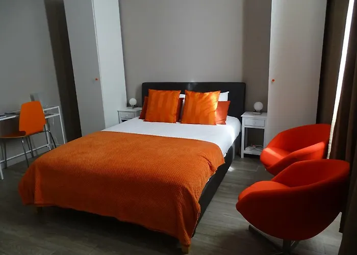 Suite 11