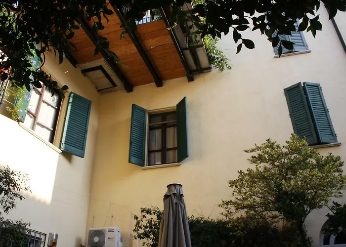 B&B Casa dei Poeti Mantova