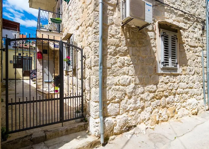 Guest House Babina - Apartments King & Queen Split