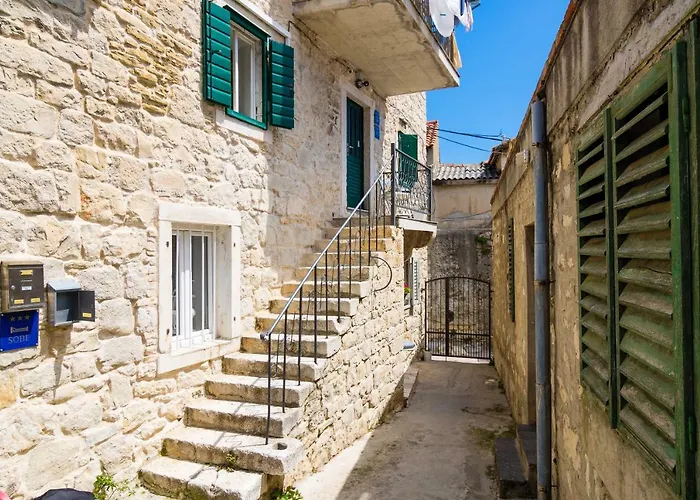 Guest House Babina - Apartments King & Queen Split
