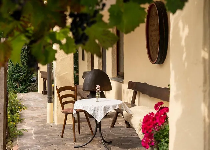 Hotels in Nellingen