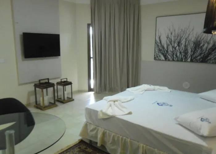 Ancora Hotel