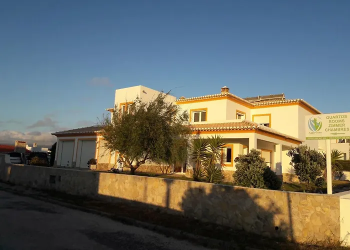 Arrifana Guest House