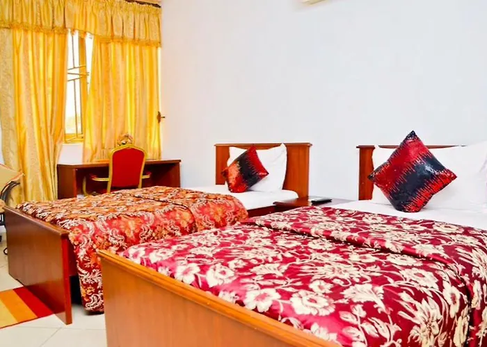 Hoteles en Madina