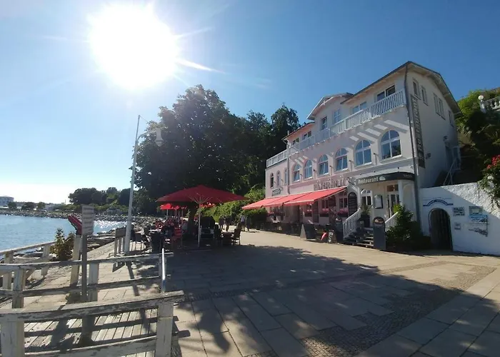 Faehrblick - Pension Direkt Am Wasser Sassnitz