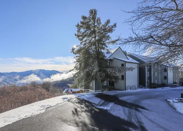 Summit Lookout Hotel Gatlinburg