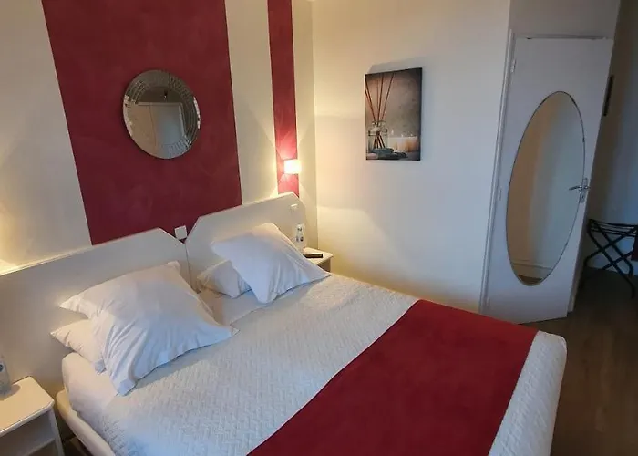 Lacanau Hotels