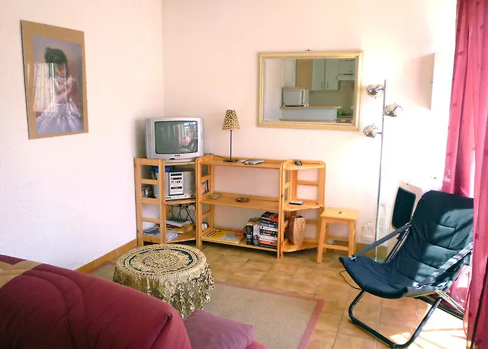 Hotel Les Cypriennes à Saint-Cyprien 