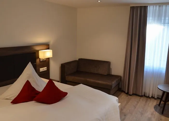Hotels in Monsheim (Enz)