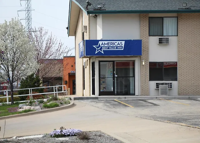 East Peoria Hotels