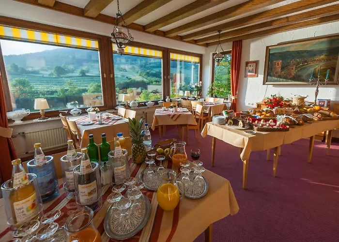 Hotels in Neckarsteinach
