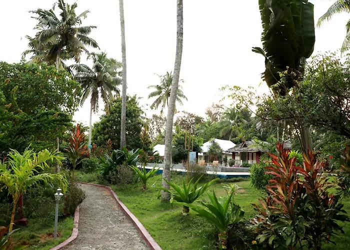 Poovar Hotels