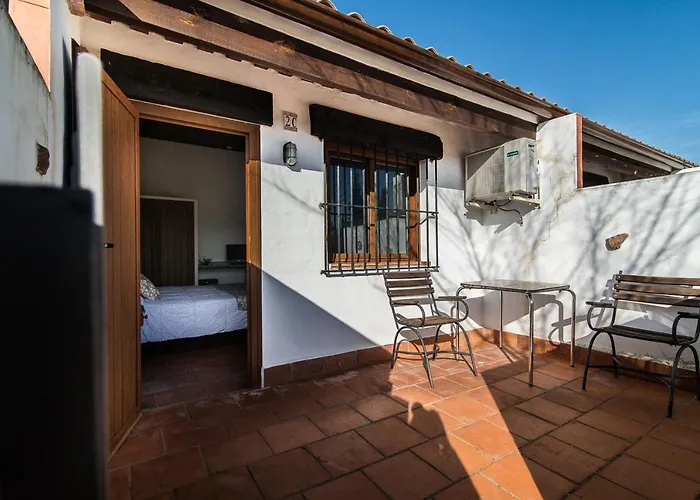 El Pueblo De Leo Hotel Badajós