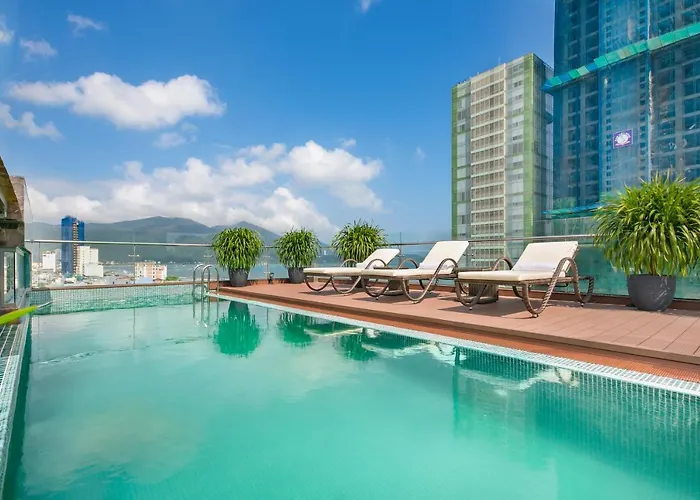 Dolphin Hotel And Apartment Đà Nẵng