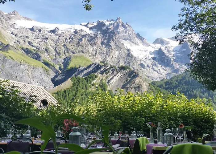 La Grave Hotels