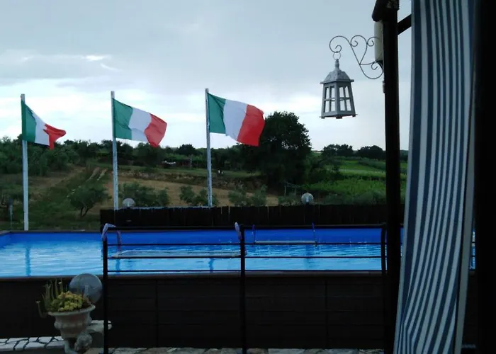Hotel con piscina a Pescara